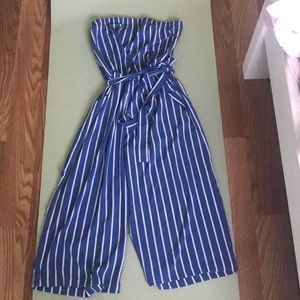 ❤️Flash Sale❤️Forever21 jumpsuit